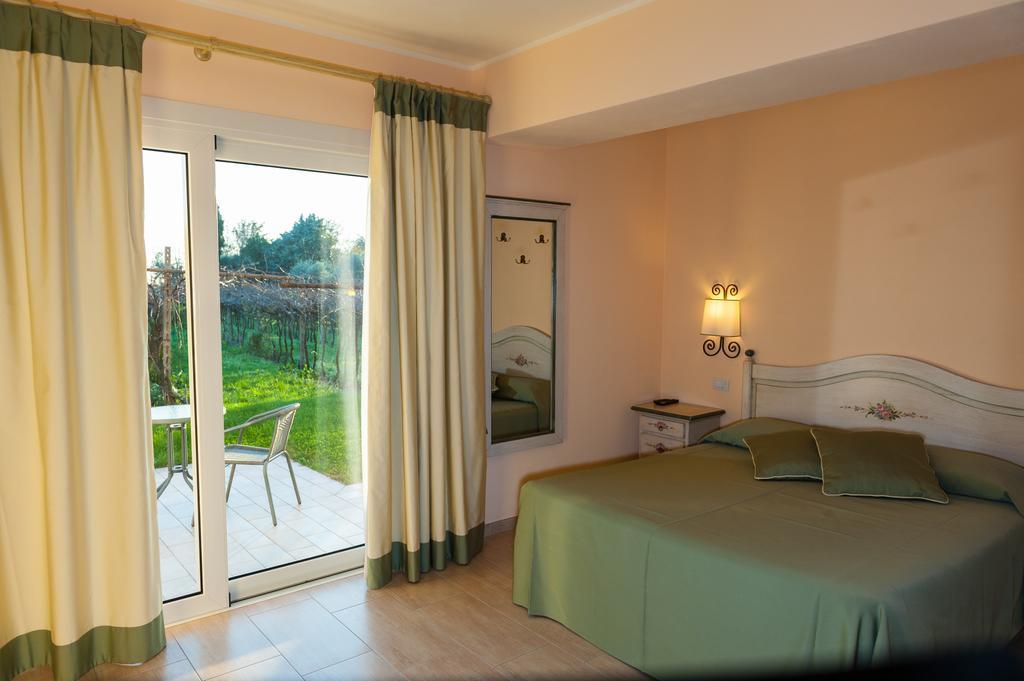 Agriturismo Il Grappolo Лацизе Экстерьер фото
